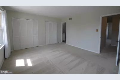 617 Saint Anthony Lane, Upper Darby, PA 19082 - Photo 24