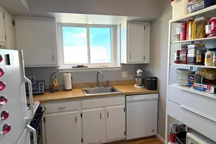 6223 Hilltop Dr, Brookhaven, PA 19015 - Photo 8