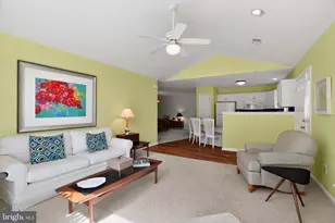 4201 Chatham Cir, Upper Chichester, PA 19014 - Photo 6