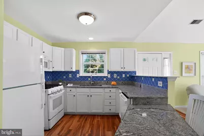 4201 Chatham Circle, Upper Chichester, PA 19014 - Photo 16