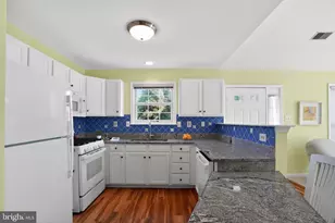 4201 Chatham Cir, Upper Chichester, PA 19014 - Photo 16