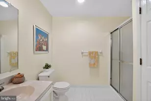 4201 Chatham Cir, Upper Chichester, PA 19014 - Photo 22