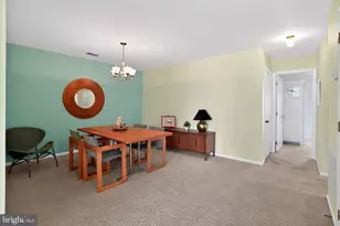 4201 Chatham Cir, Upper Chichester, PA 19014 - Photo 10
