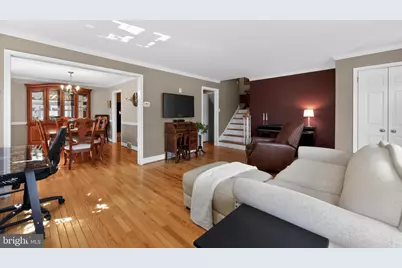 305 Somerset Place, Wallingford, PA 19086 - Photo 8