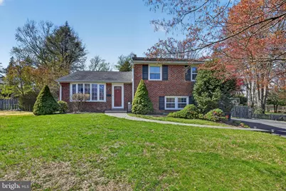 305 Somerset Place, Wallingford, PA 19086 - Photo 2