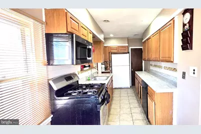 105 N Fairview Avenue, Upper Darby, PA 19082 - Photo 6