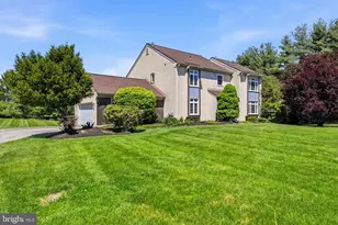 1 Glen Meadow Dr, Glen Mills, PA 19342 - Photo 2