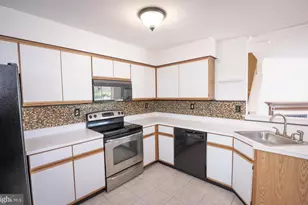 109 Briarcliff Ct, Glen Mills, PA 19342 - Photo 10