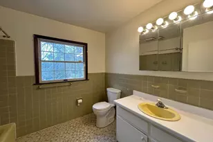 527 Cherry Ln, Lansdowne, PA 19050 - Photo 12