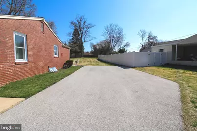 139 W Sylvan Drive, Broomall, PA 19008 - Photo 6