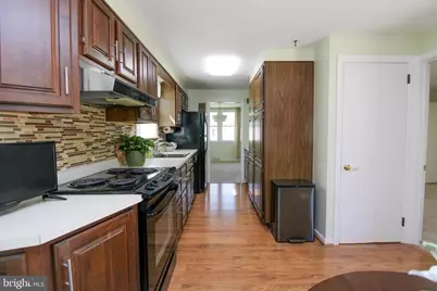 139 W Sylvan Drive, Broomall, PA 19008 - Photo 14