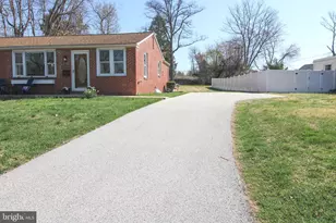 139 W Sylvan Dr, Broomall, PA 19008 - Photo 4
