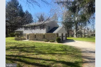 412 Yorkshire Road, Bryn Mawr, PA 19010 - Photo 2