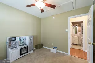 19 Patriot Ct, Upper Chichester, PA 19061 - Photo 18