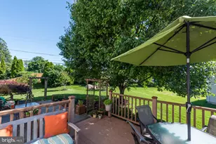19 Patriot Ct, Upper Chichester, PA 19061 - Photo 8