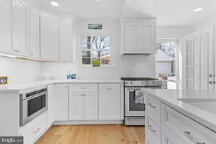 526 E Beech Tree Ln, Wayne, PA 19087 - Photo 14