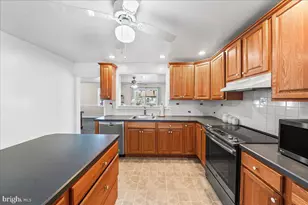 722 Brighton Terrace, Secane, PA 19018 - Photo 6