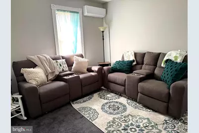 39 N Wells Avenue, Glenolden, PA 19036 - Photo 2