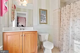 365 Arbor Cir, Media, PA 19063 - Photo 40