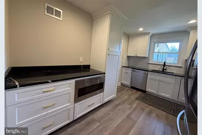 331 Candlewood Road, Broomall, PA 19008 - Photo 6