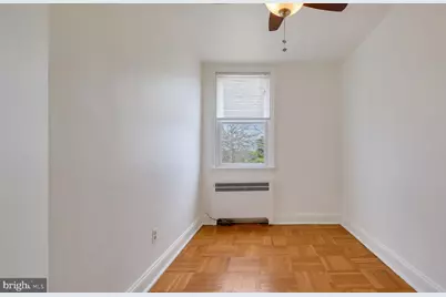 136 Academy Lane, Upper Darby, PA 19082 - Photo 18