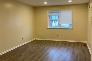 304 Christopher Pl, Primos, PA 19018 - Photo 4