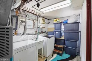 20 N Malin Rd, Broomall, PA 19008 - Photo 16