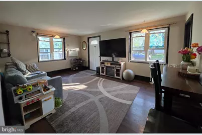 14 Scarlet Avenue, Aston, PA 19014 - Photo 2