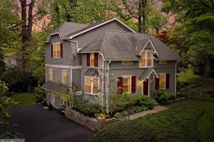 211 Comrie Dr, Villanova, PA 19085 - Photo 2