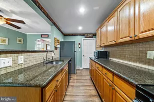 114 Lakeview Dr, Ridley Park, PA 19078 - Photo 10