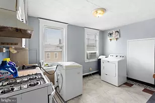 223 Long Ln, Upper Darby, PA 19082 - Photo 22