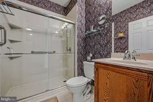 8 Irwin Dr, Upper Chichester, PA 19061 - Photo 6