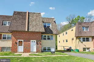 157 Meadowbrook Ln, Brookhaven, PA 19015 - Photo 2