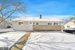 613 Springfield Ave, Folsom, PA 19033 - Photo 2