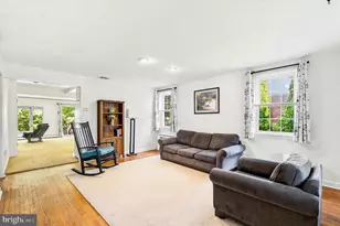293 N Norwinden Dr, Springfield, PA 19064 - Photo 2