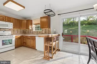 239 Springvalley Way, Aston, PA 19014 - Photo 14