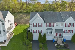 239 Springvalley Way, Aston, PA 19014 - Photo 2