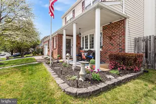 413 Camelot Dr, Brookhaven, PA 19015 - Photo 2