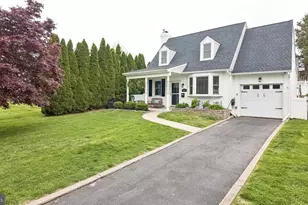 629 Willowbrook Rd, Havertown, PA 19083 - Photo 2