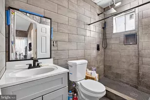 1141 Thomas St, Chester, PA 19013 - Photo 16