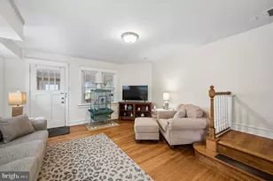 33 S Harwood Ave, Upper Darby, PA 19082 - Photo 8