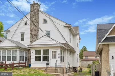 33 S Harwood Avenue, Upper Darby, PA 19082 - Photo 2