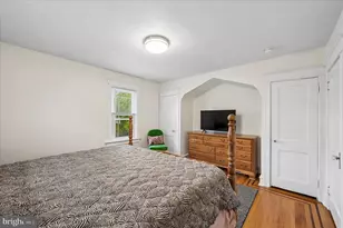 33 S Harwood Ave, Upper Darby, PA 19082 - Photo 18