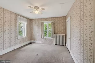 705 E 20th St, Chester, PA 19013 - Photo 24