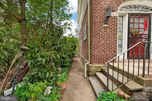 705 E 20th St, Chester, PA 19013 - Photo 32