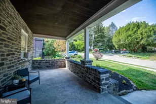 803 Grove Pl, Havertown, PA 19083 - Photo 2