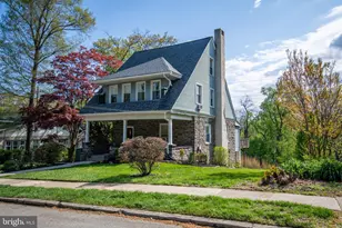 803 Grove Pl, Havertown, PA 19083 - Photo 2