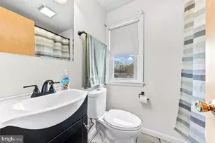 1016 7th Ave, Folsom, PA 19033 - Photo 22