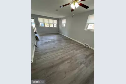 15 E Avon Road, Brookhaven, PA 19015 - Photo 2