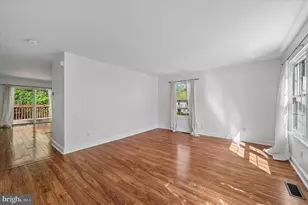48 Andrews Ct, Aston, PA 19014 - Photo 2
